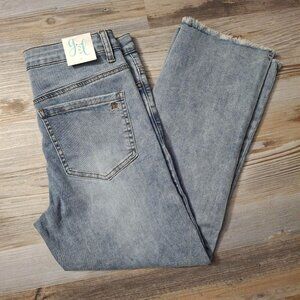 NEW Grace & Lace Size 8 Mel's Fave Cropped Wide Leg Jeans in Mid-Wash